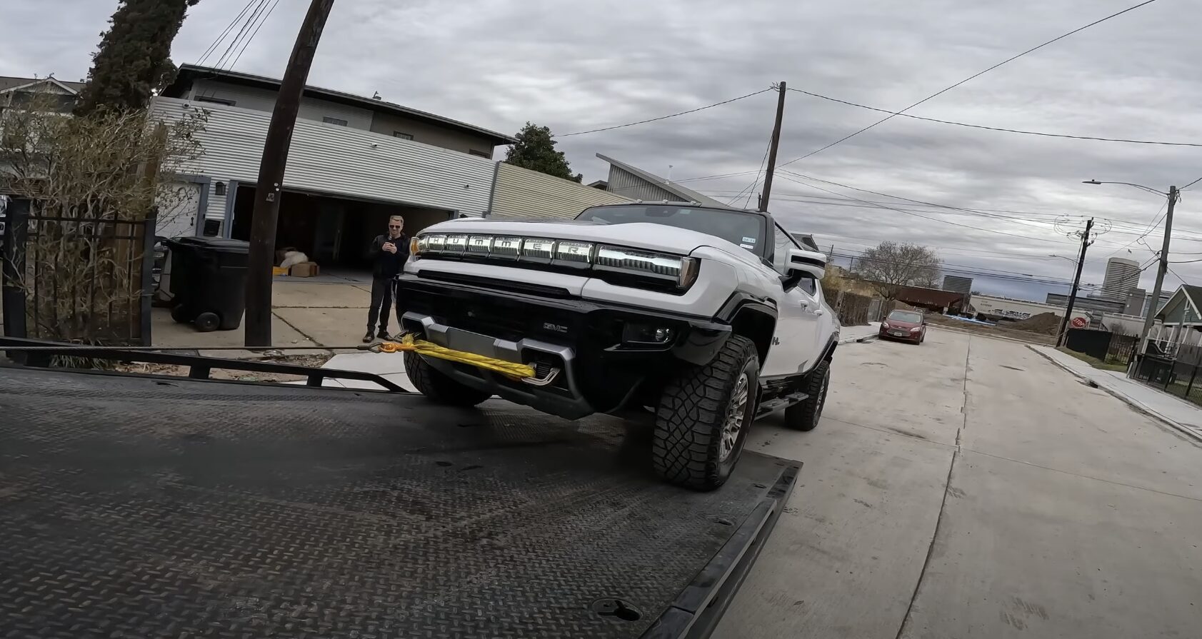 Emergency towing service available 24/7 in Mission Bend